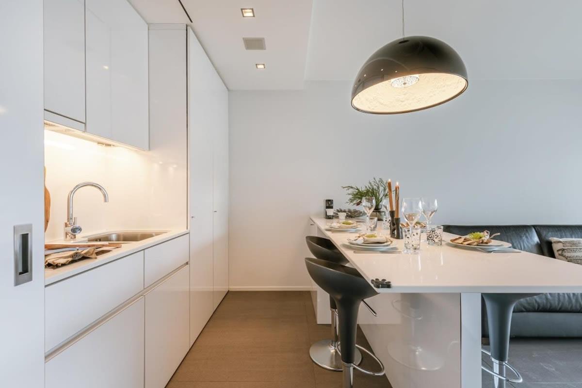 Modern Apartment In Centre Of Knokke Экстерьер фото