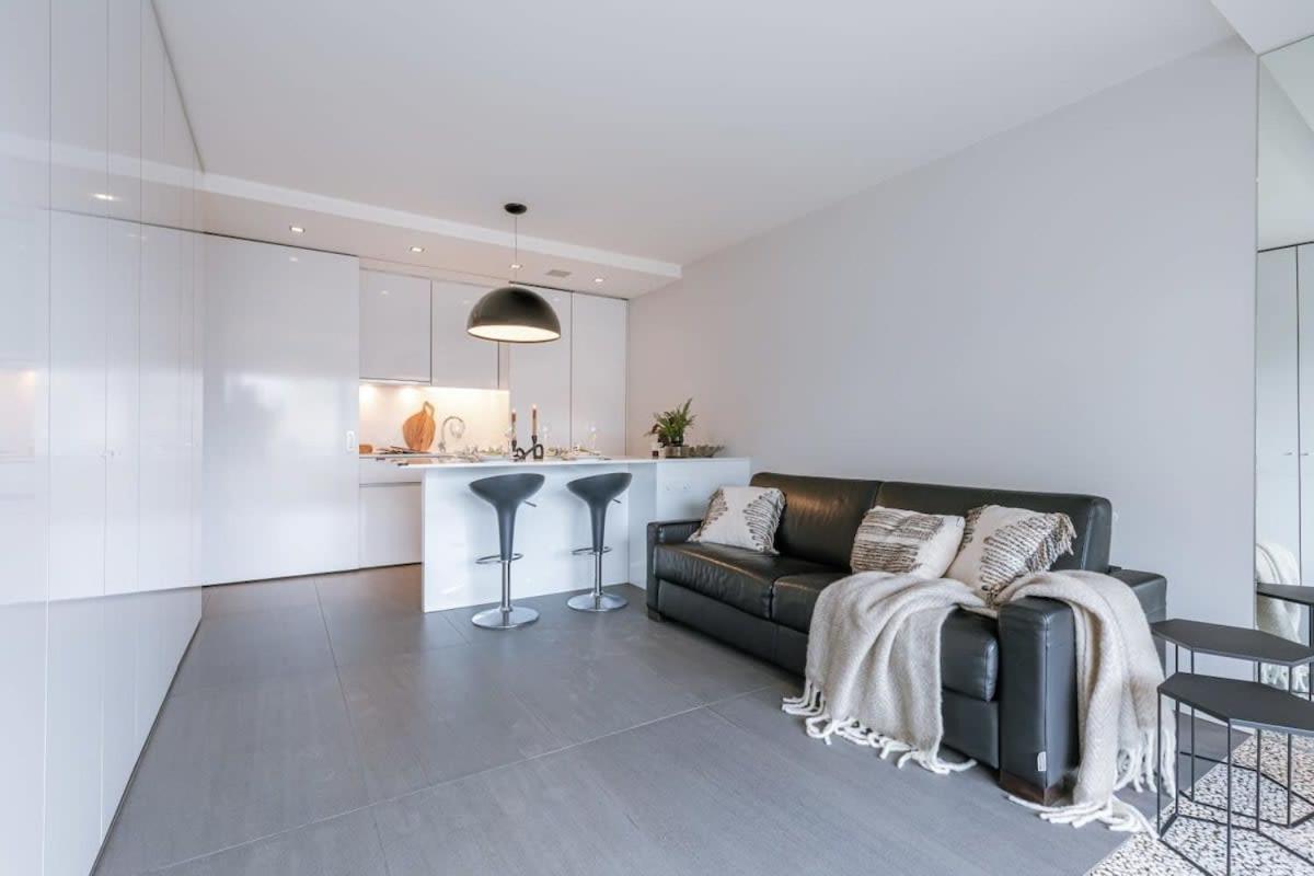 Modern Apartment In Centre Of Knokke Экстерьер фото